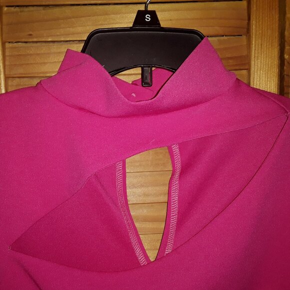 Hot Pink SZ S Tight Fit Cut Out, Keyhole Back, Cropped Knit Top Valentines! - Picture 4 of 4